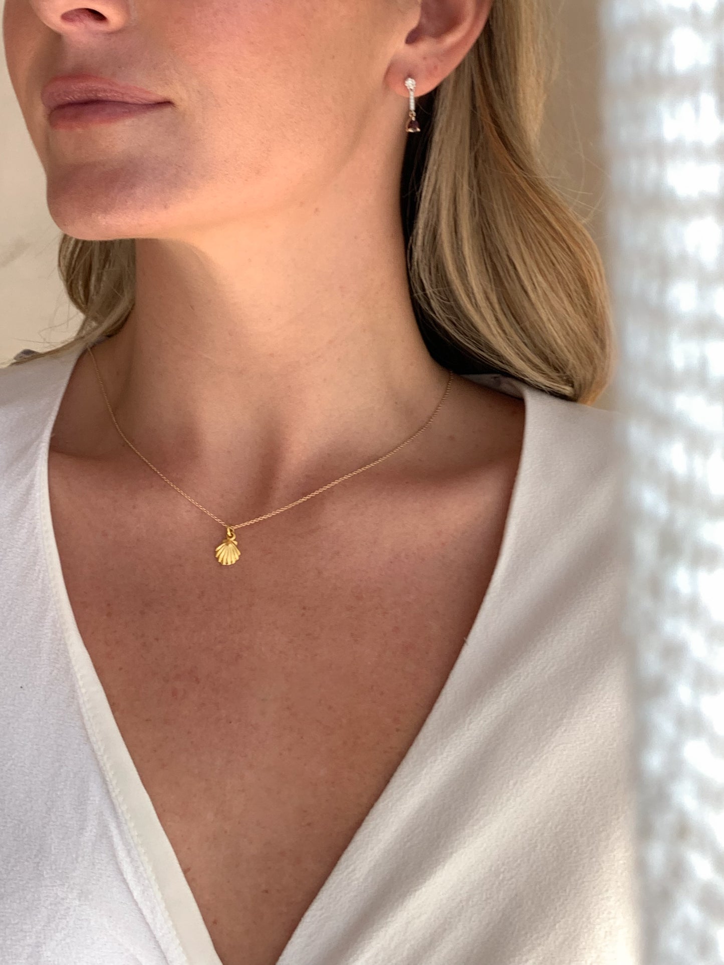 Petite Shell Necklace 9CT Yellow Gold