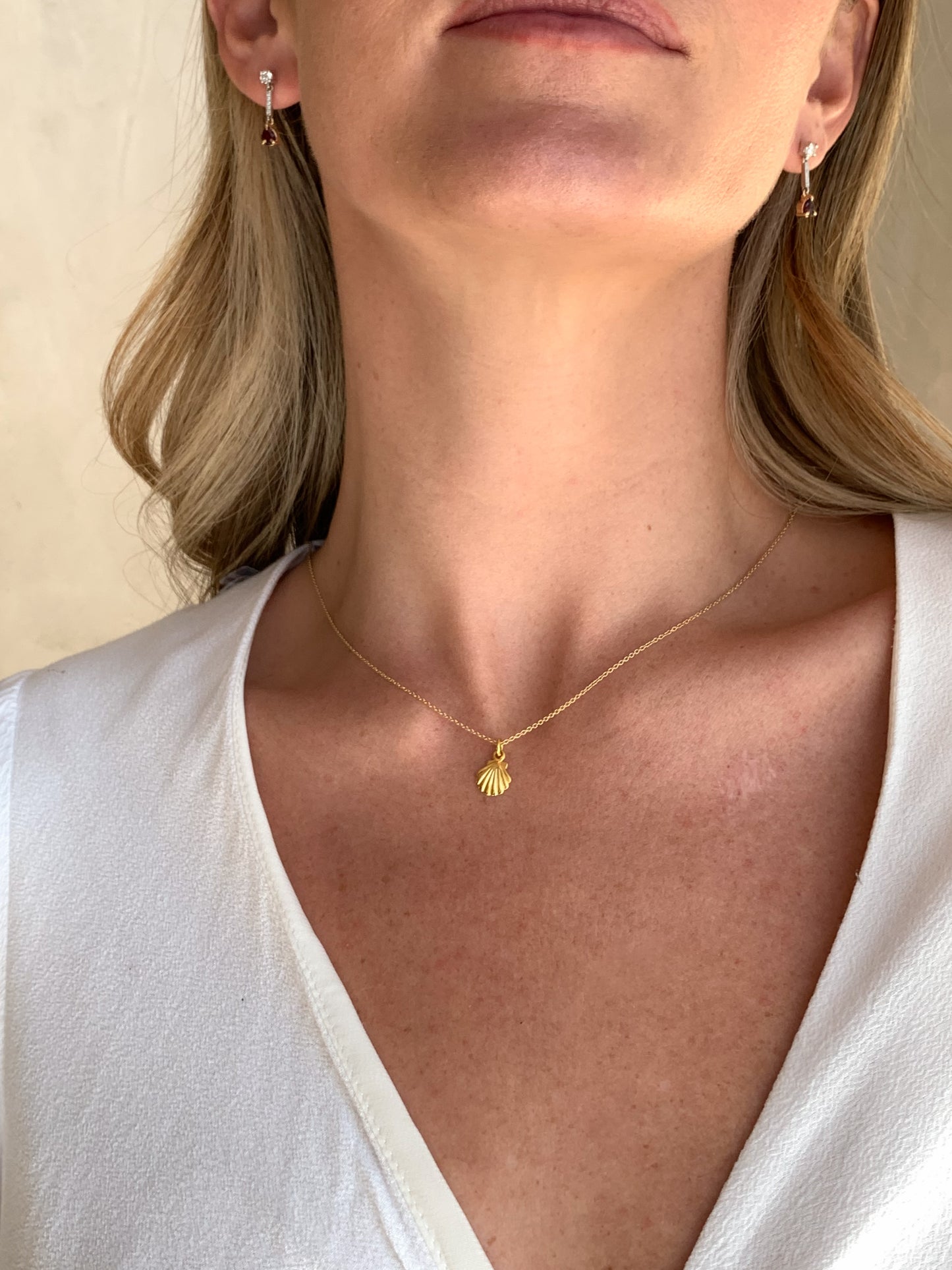 Petite Shell Necklace 9CT Yellow Gold