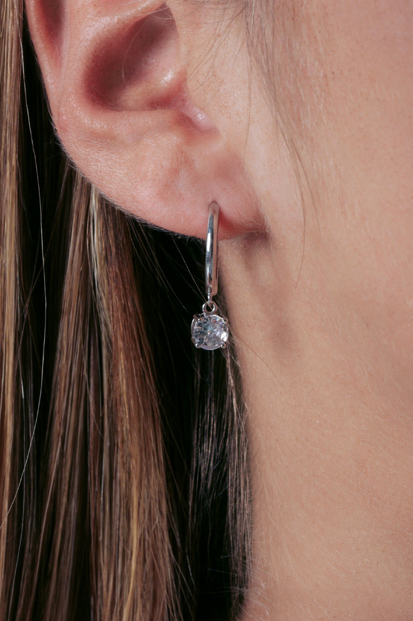BRIA HOOP EARRING SILVER