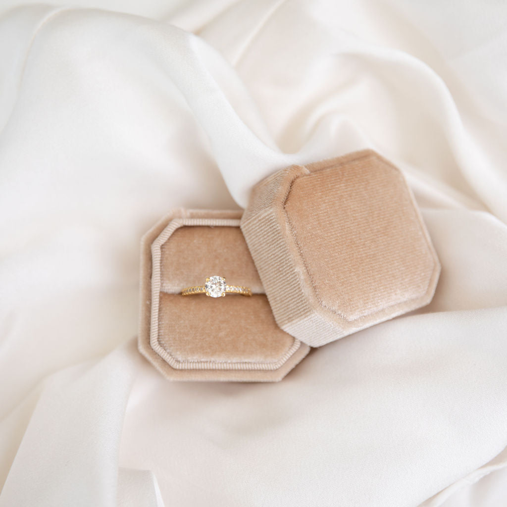 engagement ring box velvet