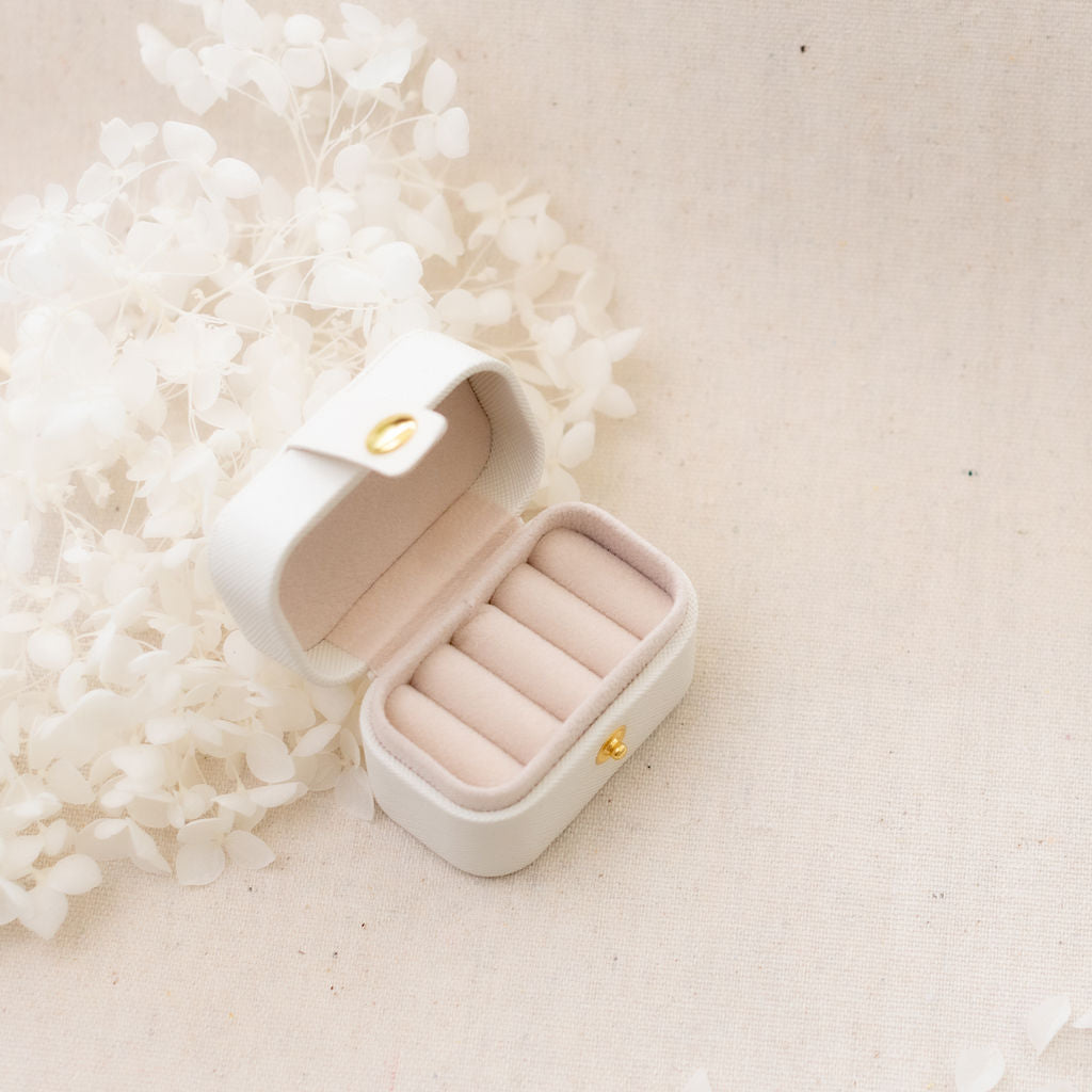 small ring box fits 4 rings button closure