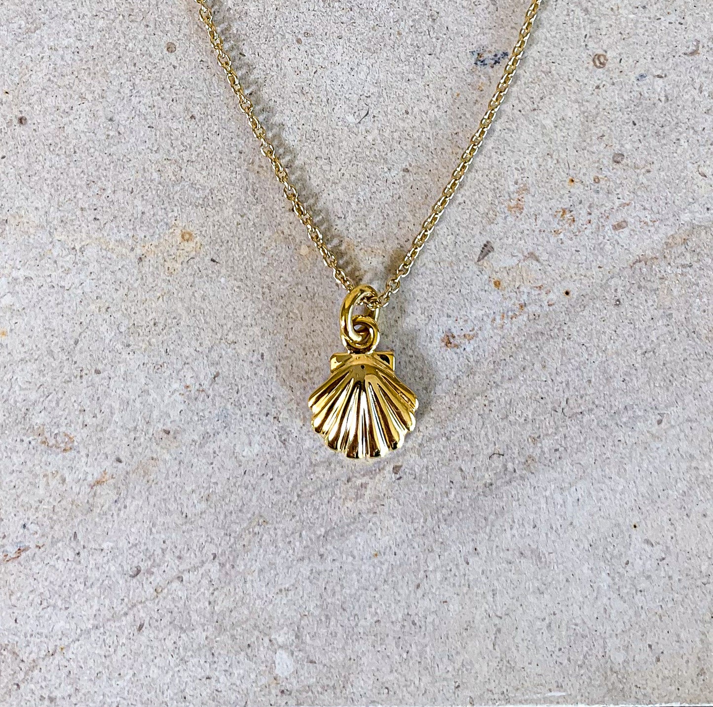 solid yellow gold shell charm pendant waterproof real gold