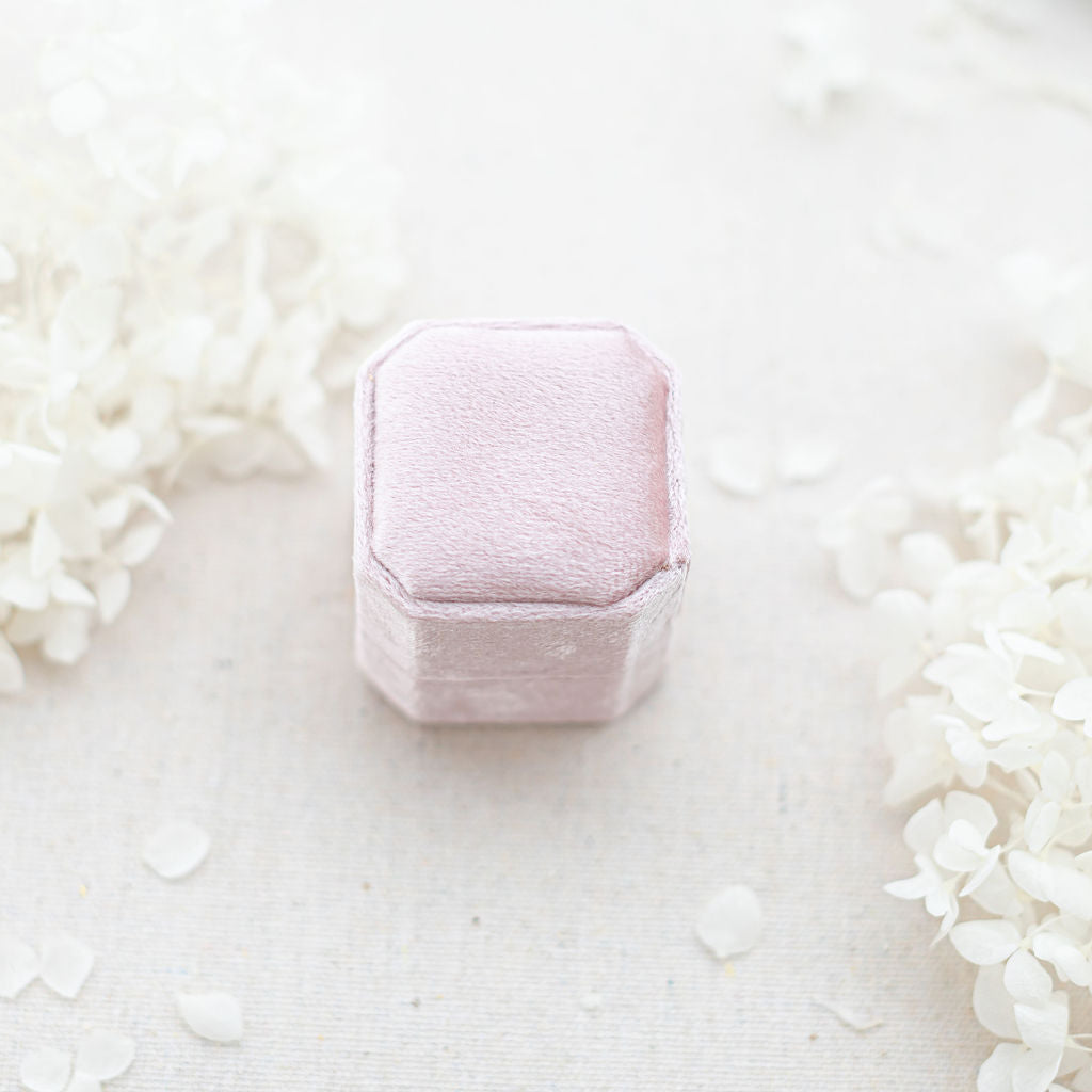 velvet double ring box pink closed