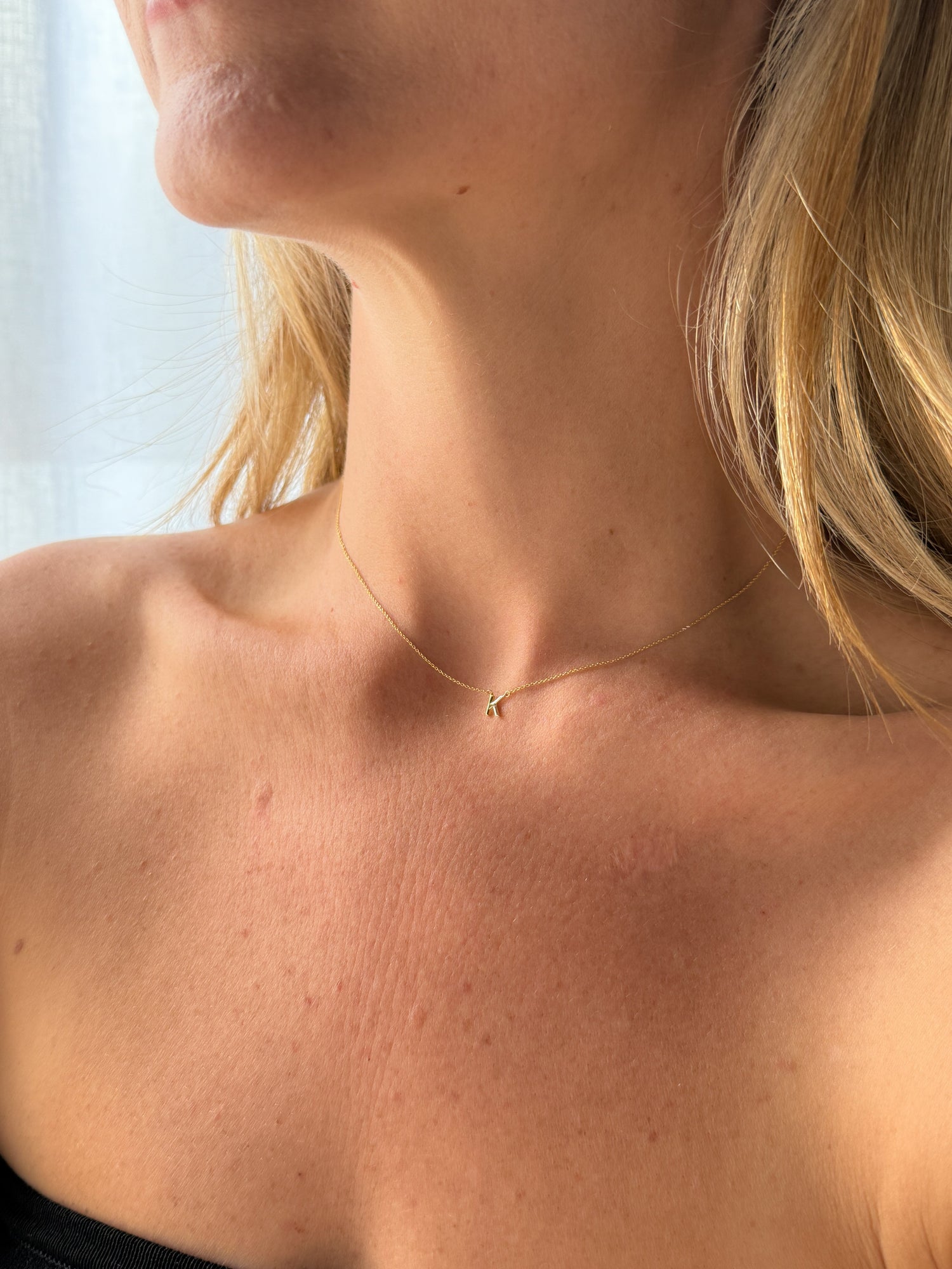 Dainty Inital Necklace Yellow Gold
