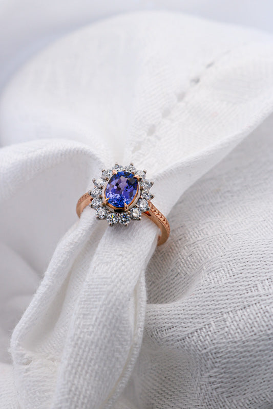 Tanzanite & Diamond Ring