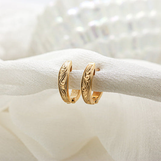 9ct Engraved Huggies Yellow Gold | By Angeline Australia 
