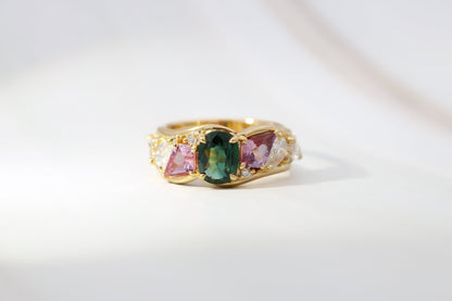 multi stone saphhire ring yellow gold
