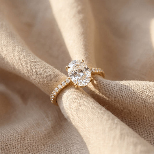 oval diamondengagment ring yellow gold