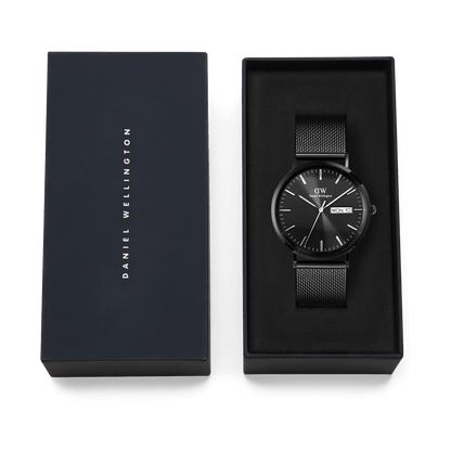Daniel Wellington Classic Day Display Onyx Watch