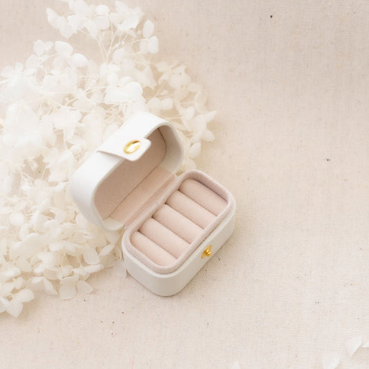 small ring box fits 4 rings button closure